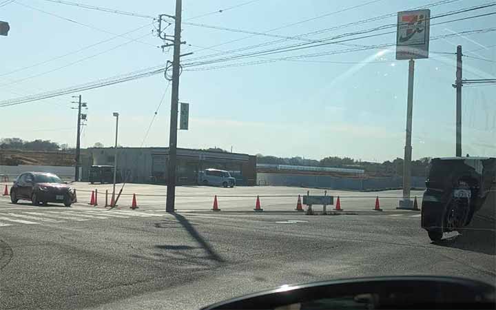 セブンイレブン 東浦石浜東半戸店