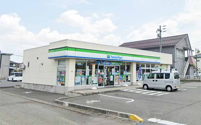 ファミリーマート 新津荻川店