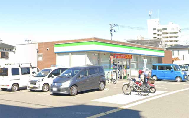 ファミリーマート 岸和田野田町二丁目店