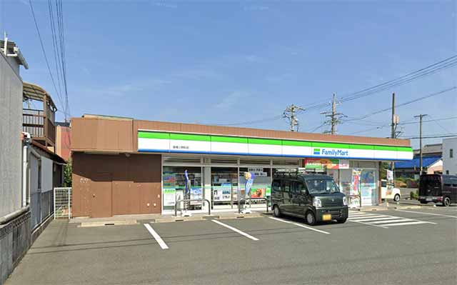 ファミリーマート豊橋上野町店