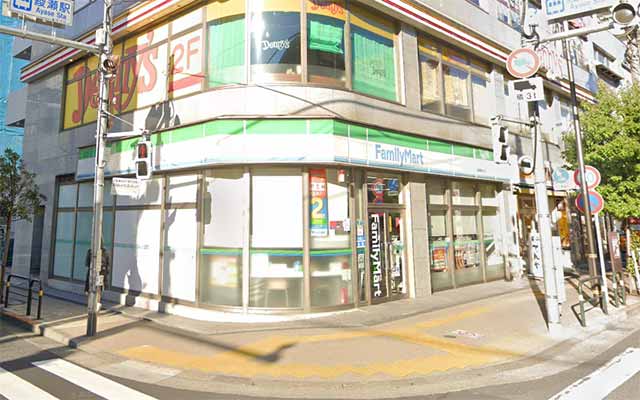 ファミリーマート 綾瀬駅前店