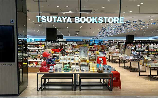 TSUTAYA BOOKSTORE TAKAMATSU ORNE