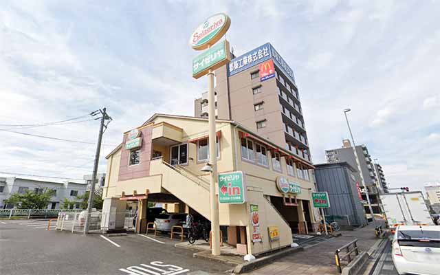 サイゼリヤ 名西康生通店