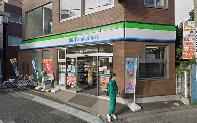 ファミリーマート 上新城一丁目店