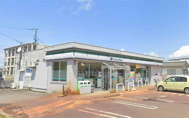 ファミリーマート 新発田高校前店