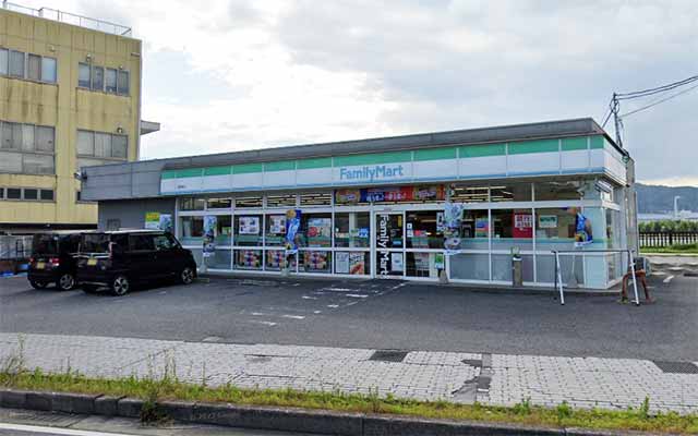 ファミリーマート 玉野浦店