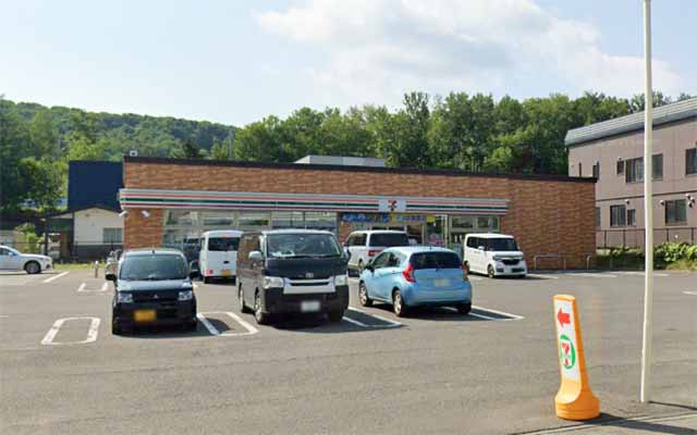 セブンイレブン 札幌石山2条店