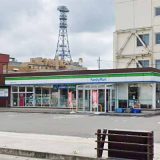 ファミリーマート 青森中央三丁目店