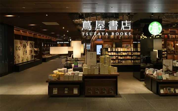 福岡天神 蔦屋書店