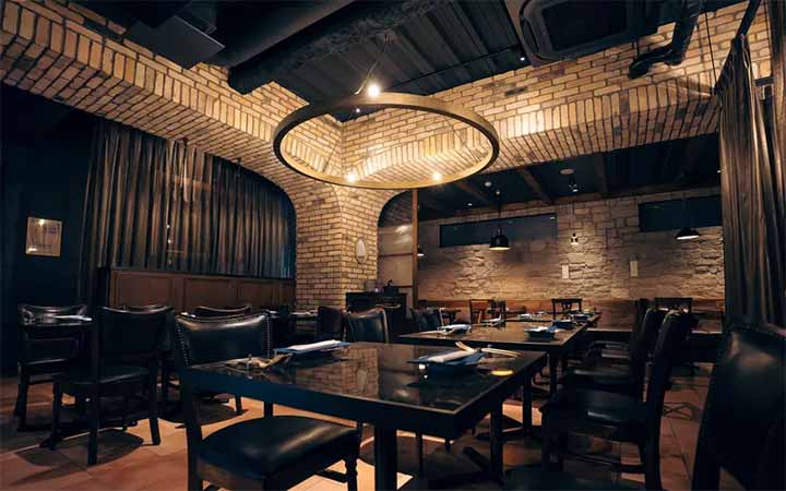 Antique Chic Brooch 横浜店