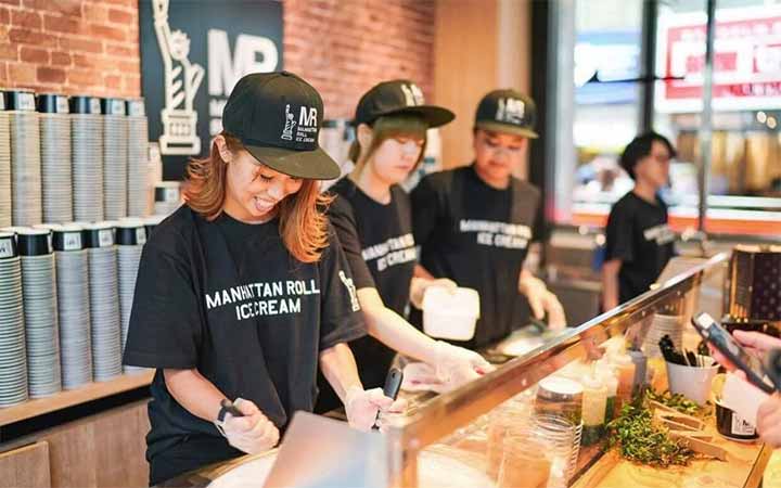 マンハッタンロールアイスクリーム 岡崎店