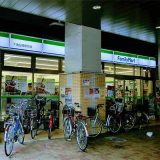 ファミリーマート 千歳船橋駅前店