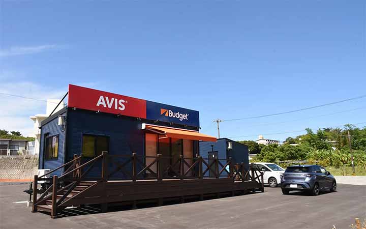 エイビス バジェット・レンタカー名護店