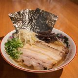 横浜家系×九州豚骨 かんむり家