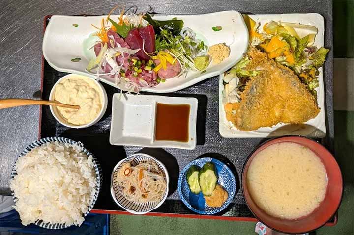 食堂 髙ひろ 西荻高架下